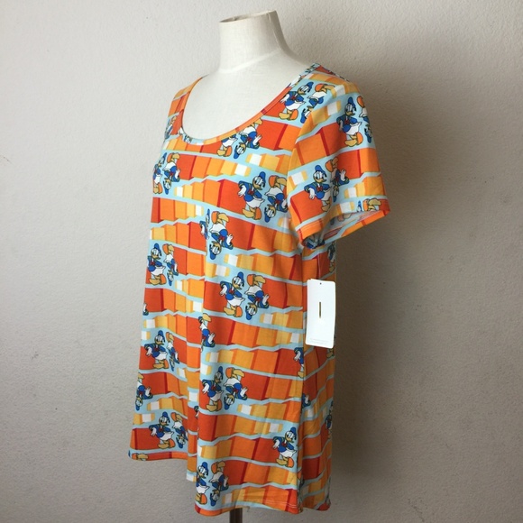 NWT Lularoe X Disney Donald Duck Classic Tee sz L - Picture 4 of 7